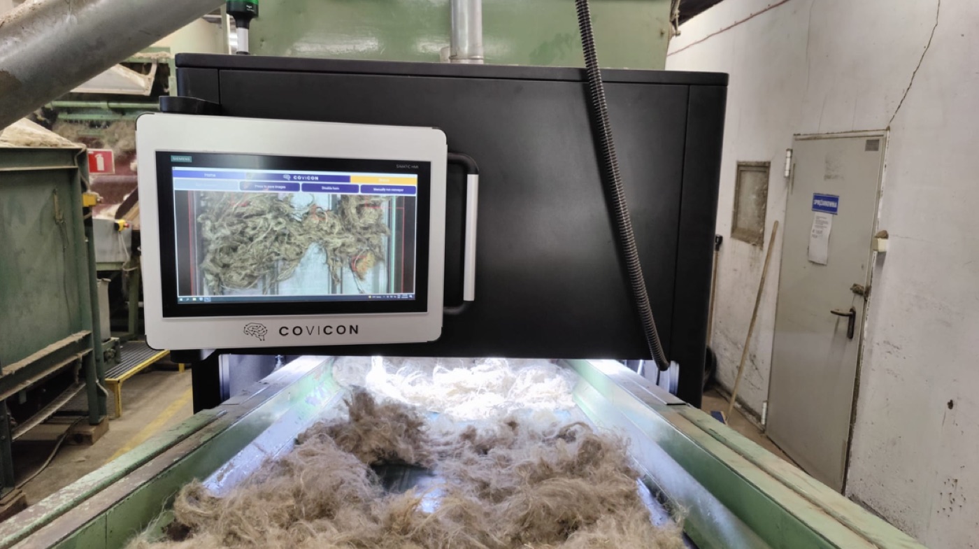 Touchscreen mit dem Live-Bild der Kamera
